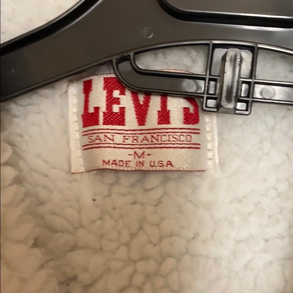levis jean jacket with fur inside - Picture 3 of 3